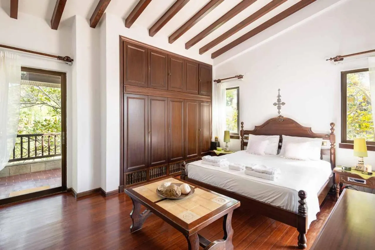 Malt Beachfront Villa Mola Kalyva Grèce