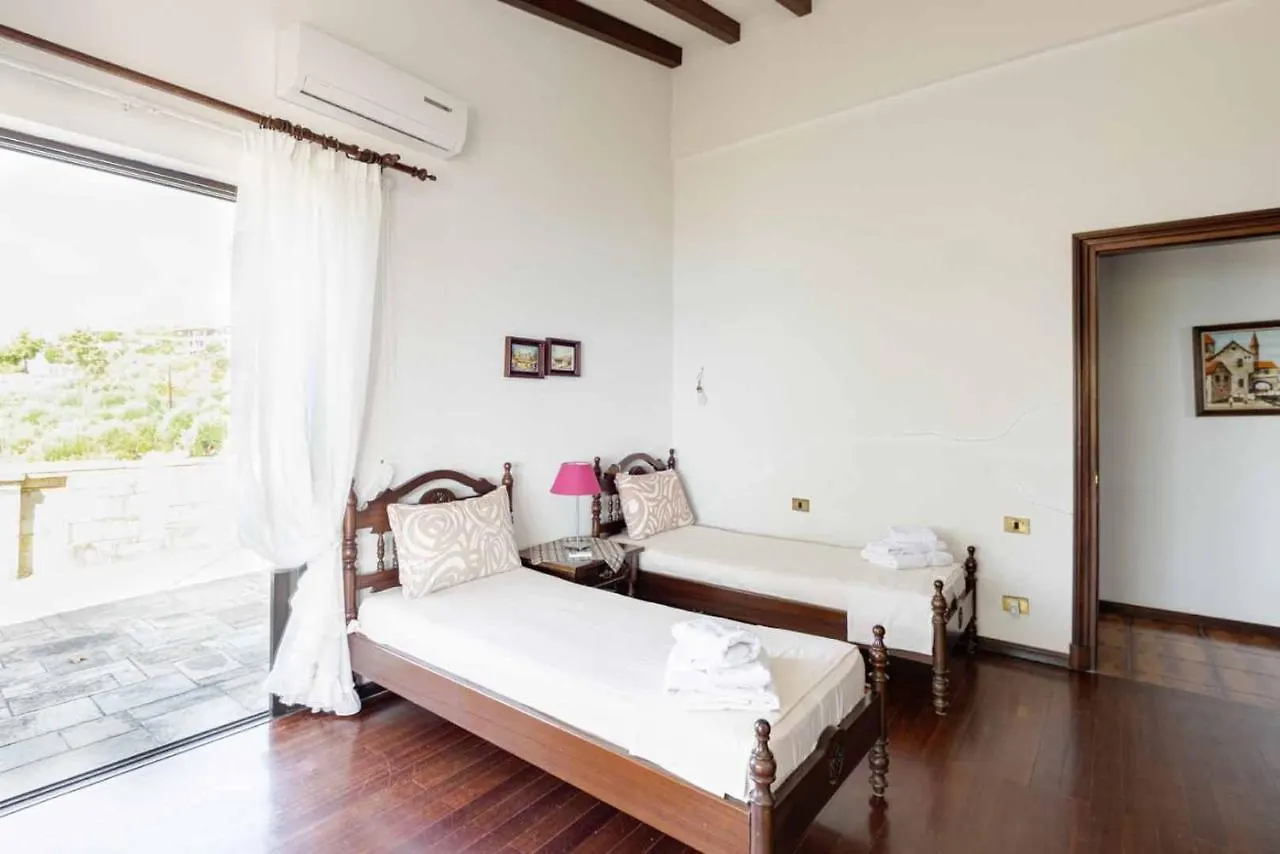 Malt Beachfront Villa Mola Kalyva