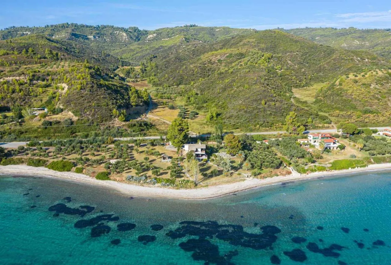 Malt Beachfront Villa Mola Kalyva