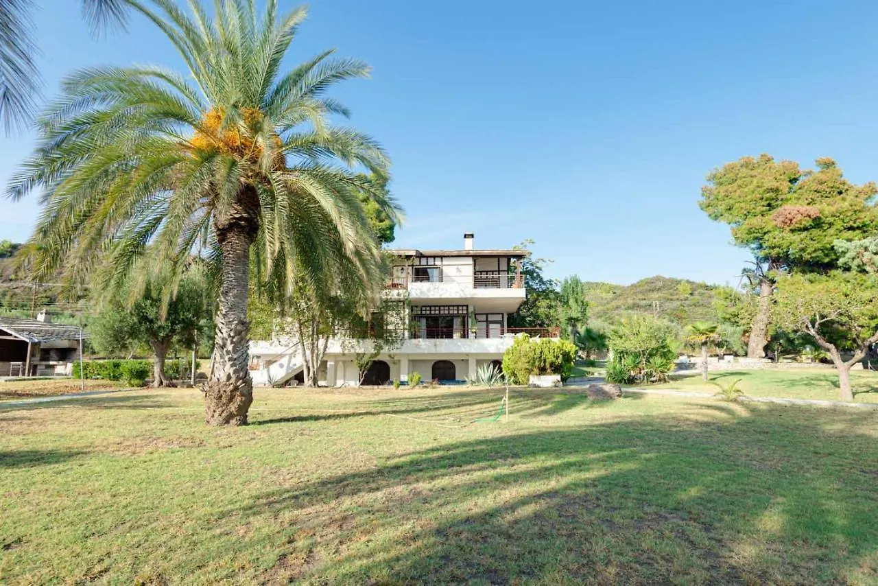 Malt Beachfront Villa Mola Kalyva Grecja